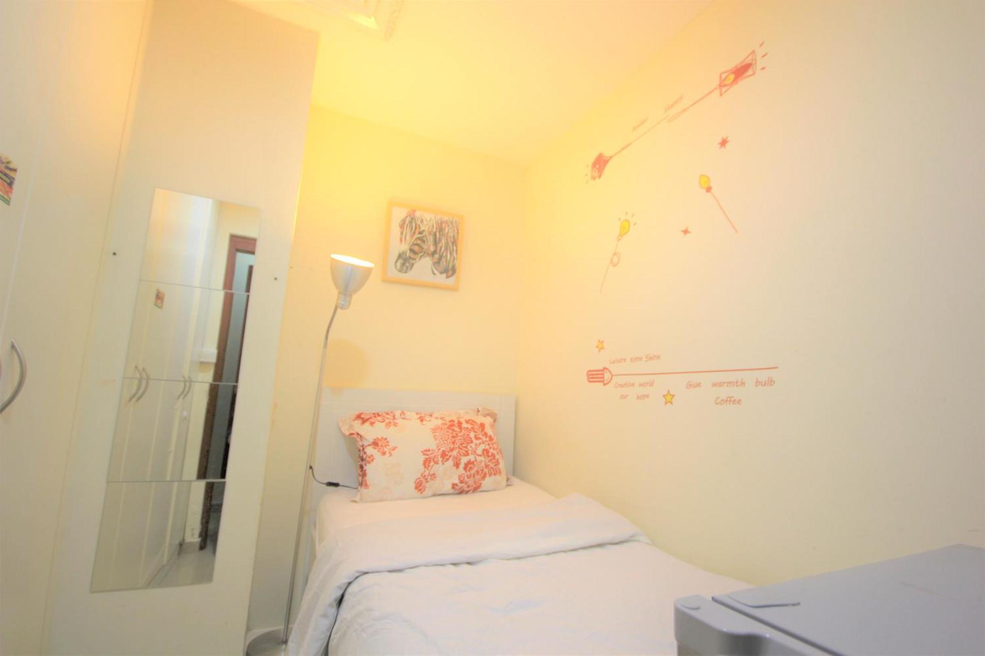 Roomy Small And Partitions At Marina Accommodatie bij particulieren Dubai