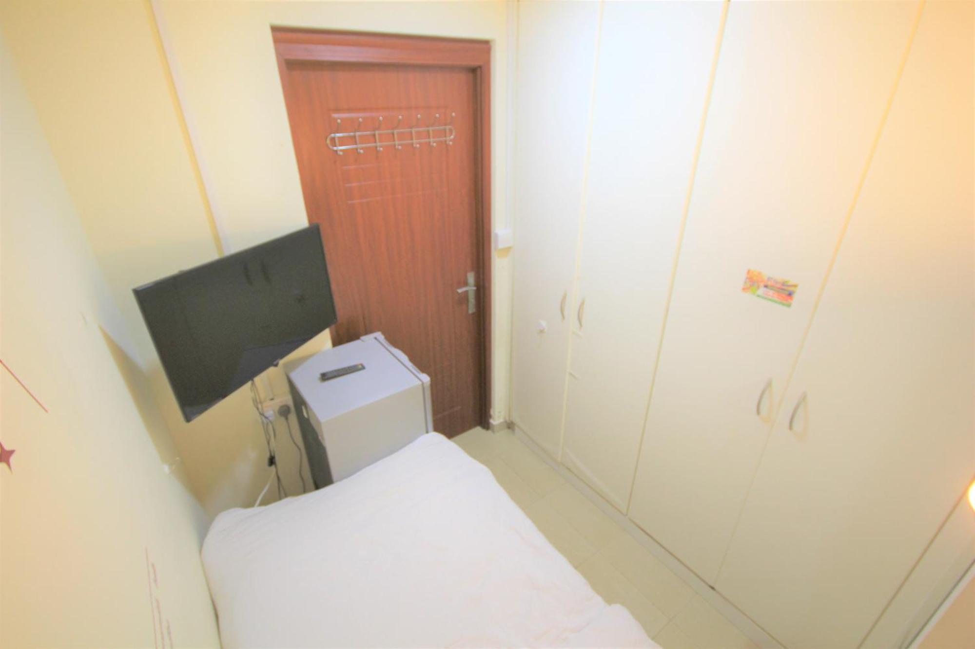 Roomy Small And Partitions At Marina Accommodatie bij particulieren