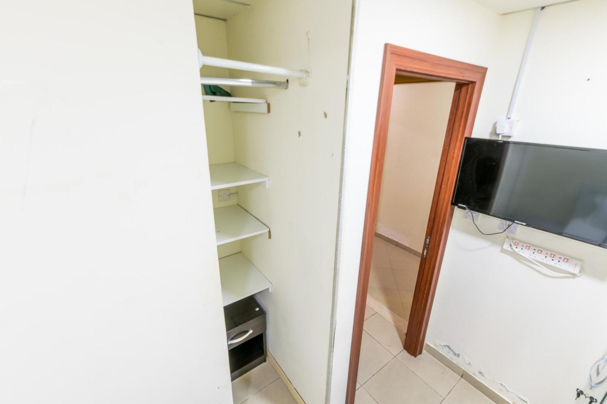Roomy Small And Partitions At Marina Accommodatie bij particulieren Dubai